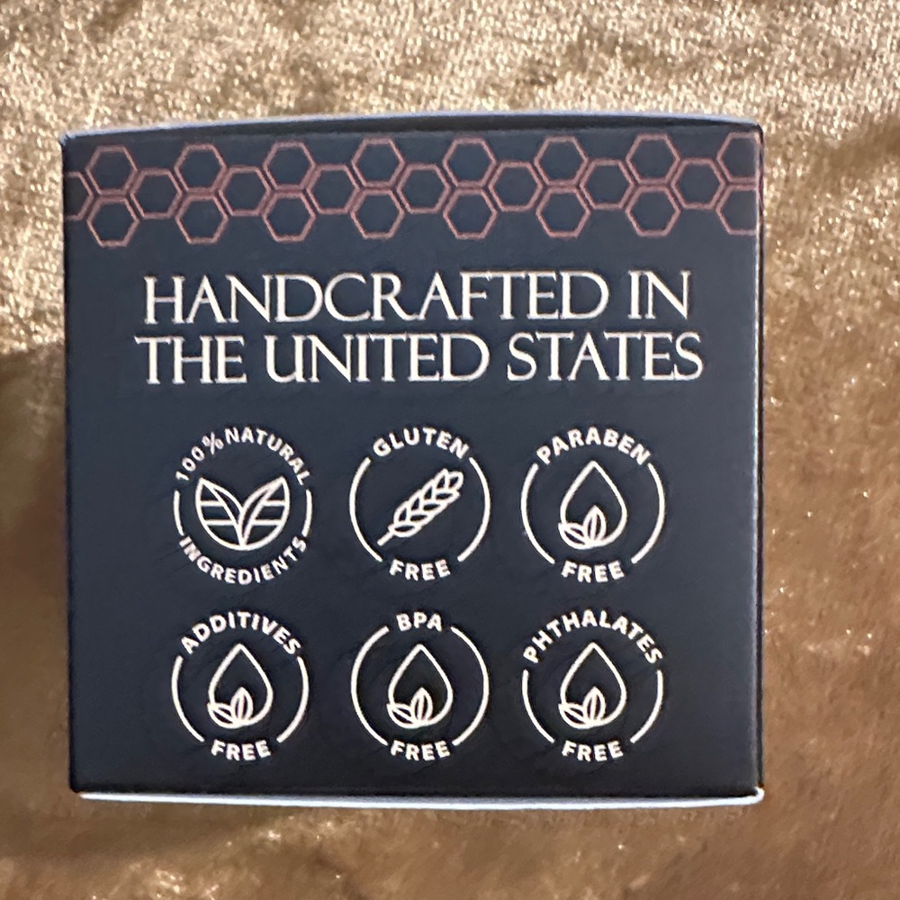 Organic Tallow Honey Balm - Black - Picture 4 of 5